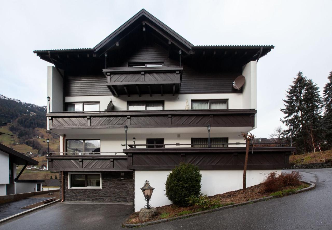 Haus 4 Montafon By Pferd Auf Wolke Daire Gaschurn Dış mekan fotoğraf